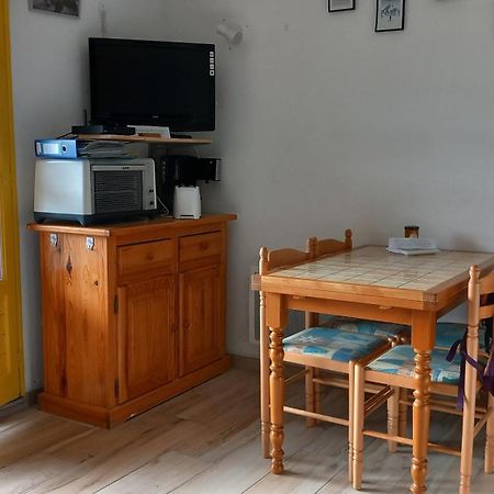 Joli studio avec balcon donnant sur la montagne Sainte-Marie-de-Campan Esterno foto