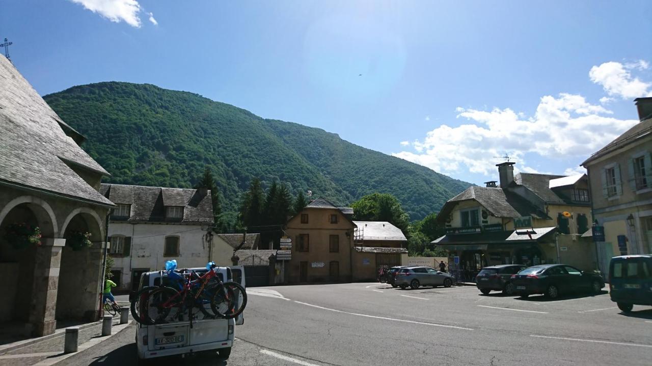 Joli studio avec balcon donnant sur la montagne Sainte-Marie-de-Campan Esterno foto